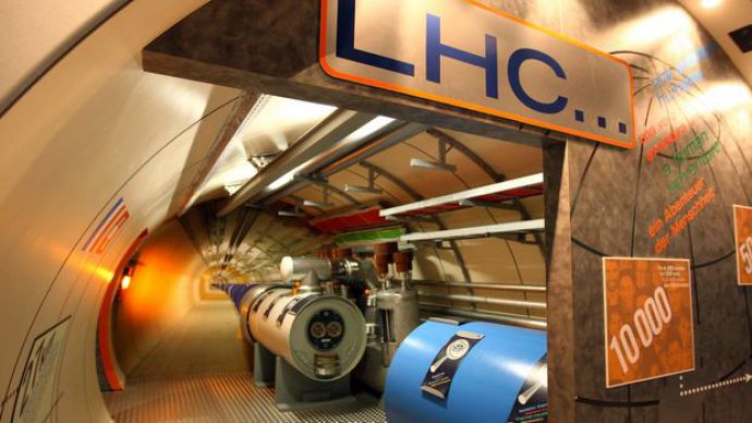 Luiz_Vitor-_LHC